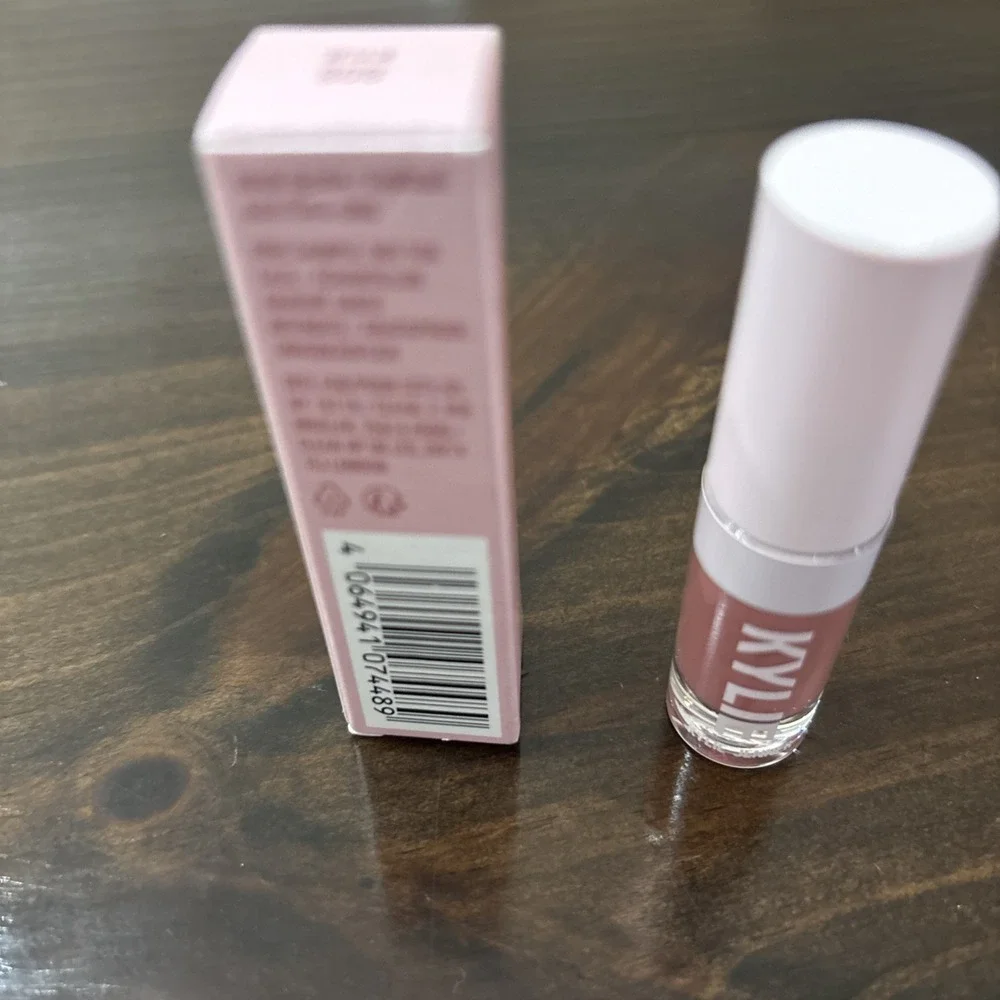 Kylie Cosmetics kylie matte